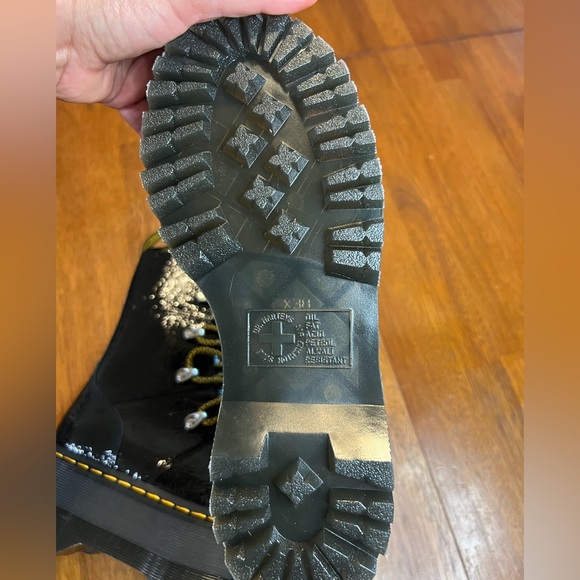 Dr Martens Ghilana Max platform boots NEW - Picture 10 of 11